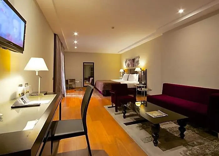 Hotel Eurostars Aeterna 4*
