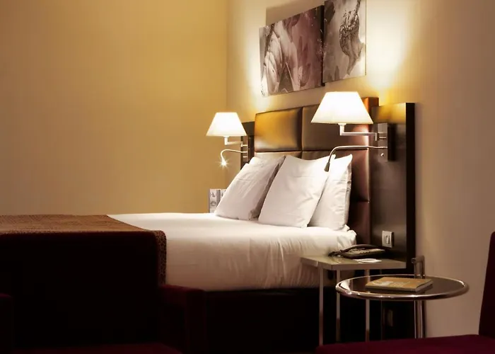 Отель Eurostars Aeterna 4*